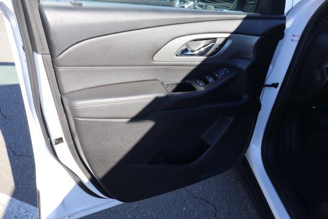 used 2023 Chevrolet Traverse car, priced at $26,930