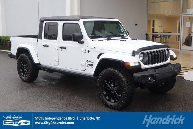 used 2025 Jeep Gladiator car, priced at $38,983