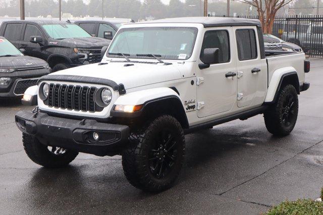 used 2025 Jeep Gladiator car, priced at $38,983