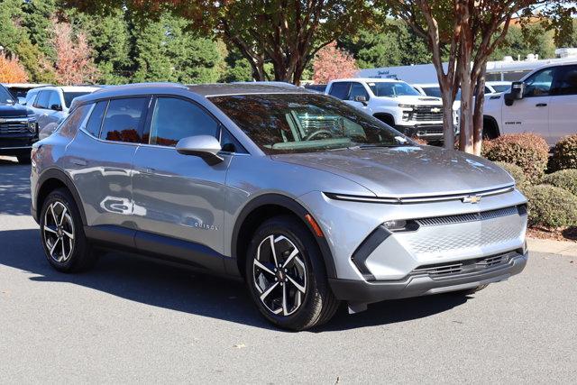 new 2026 Chevrolet Equinox EV car, priced at $33,385