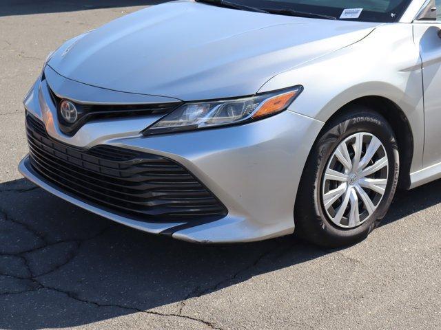 used 2018 Toyota Camry Hybrid car, priced at $11,784