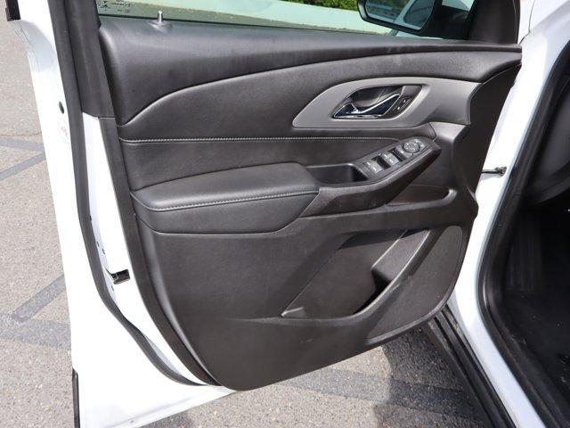 used 2023 Chevrolet Traverse car, priced at $27,792