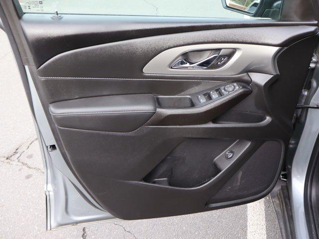 used 2023 Chevrolet Traverse car, priced at $30,533