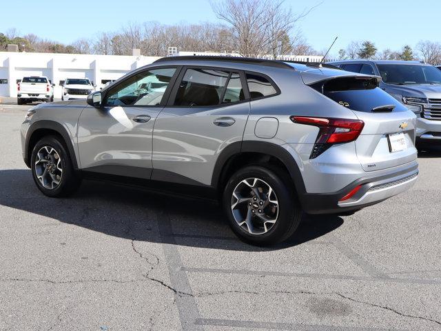 used 2024 Chevrolet Trax car, priced at $20,929
