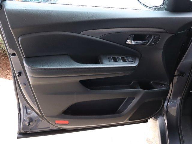 used 2021 Honda Pilot car, priced at $23,639