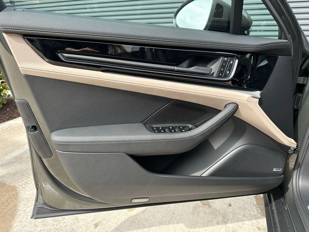 new 2026 Porsche Panamera car, priced at $134,280