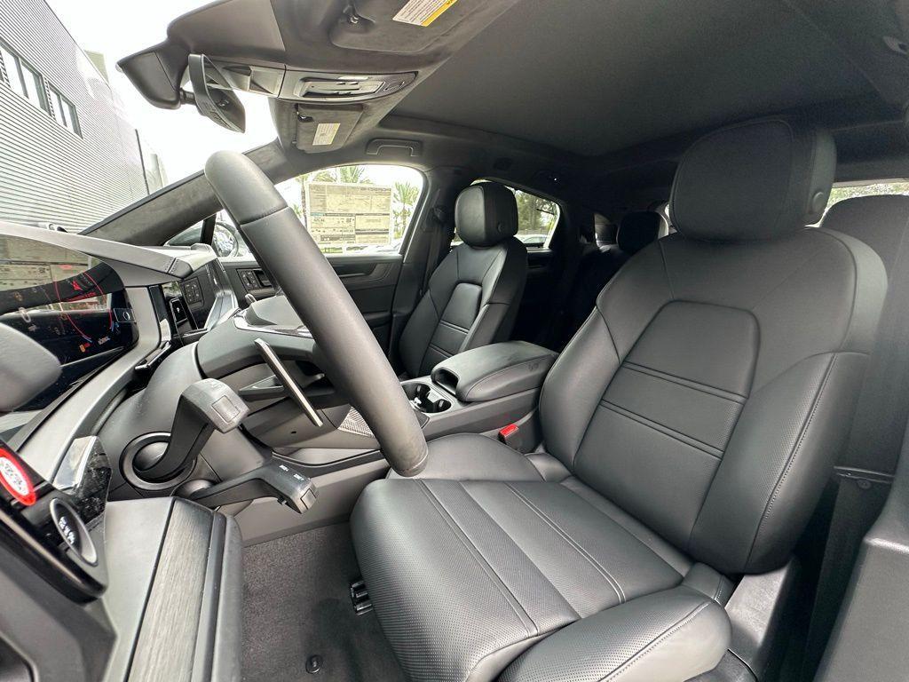 used 2025 Porsche Cayenne car, priced at $139,999