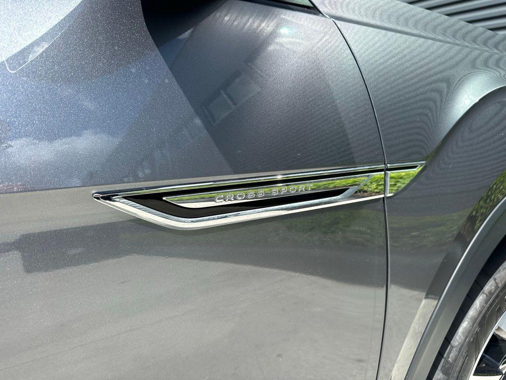 used 2022 Volkswagen Atlas Cross Sport car, priced at $21,495