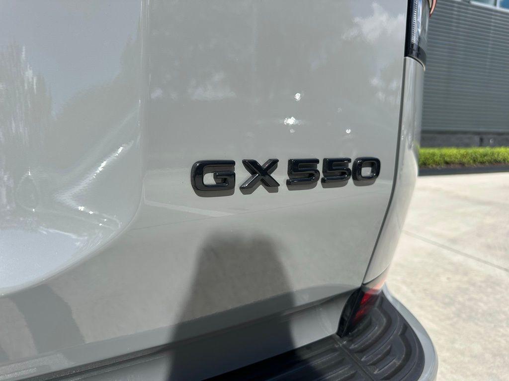 used 2025 Lexus GX 550 car, priced at $87,995