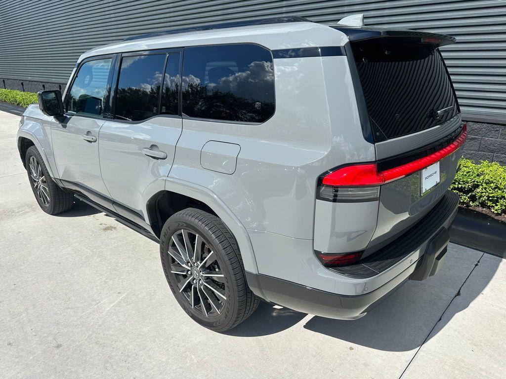 used 2025 Lexus GX 550 car, priced at $87,995