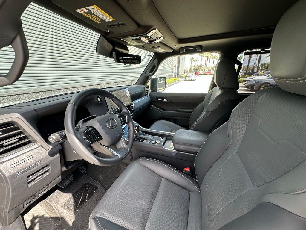 used 2025 Lexus GX 550 car, priced at $87,995