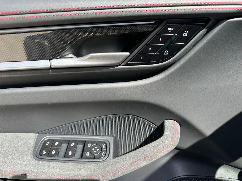 new 2026 Porsche Macan car