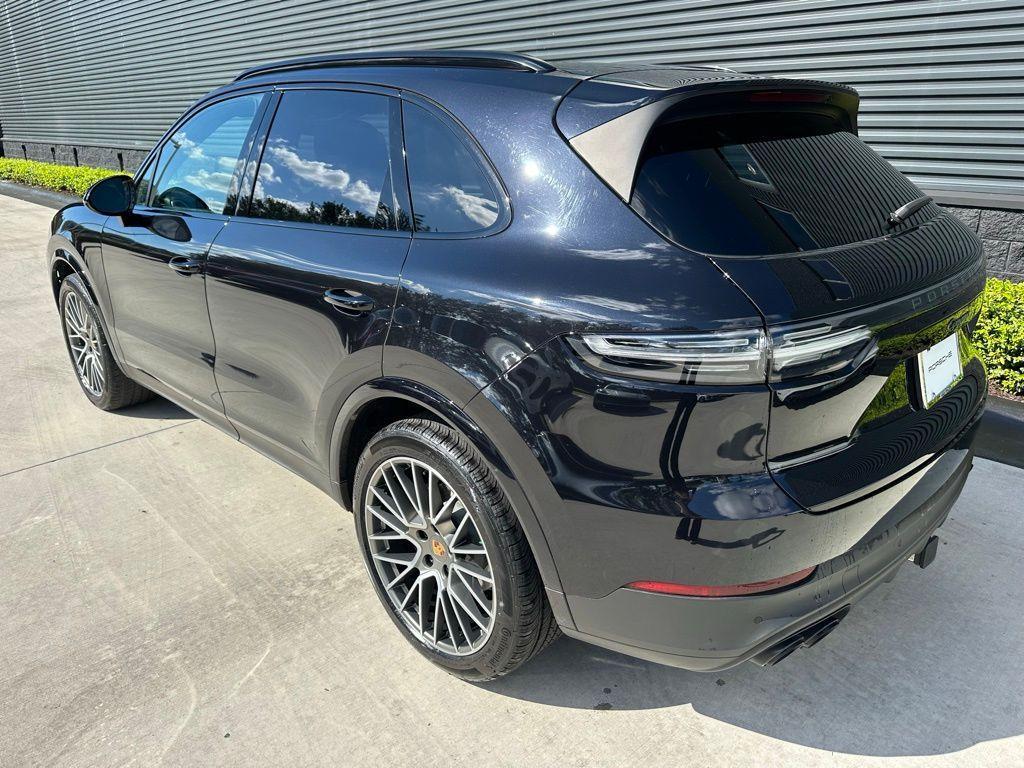 used 2022 Porsche Cayenne car, priced at $59,995