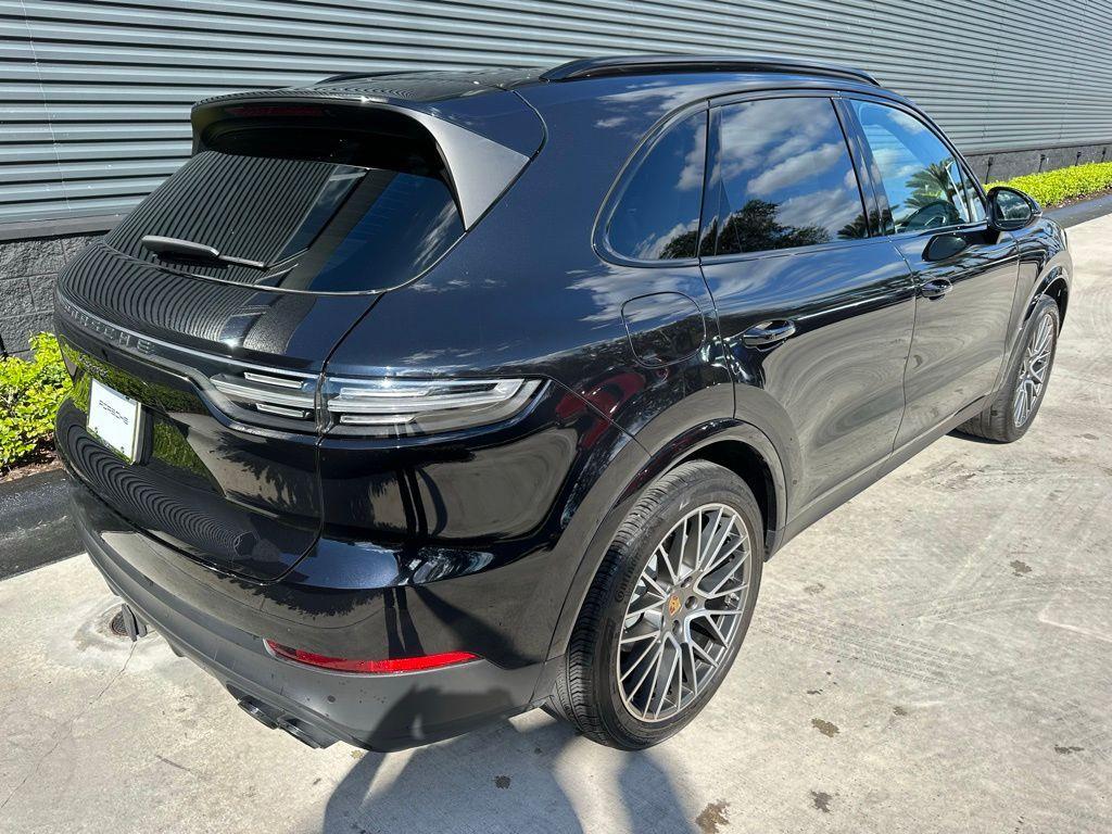 used 2022 Porsche Cayenne car, priced at $59,995