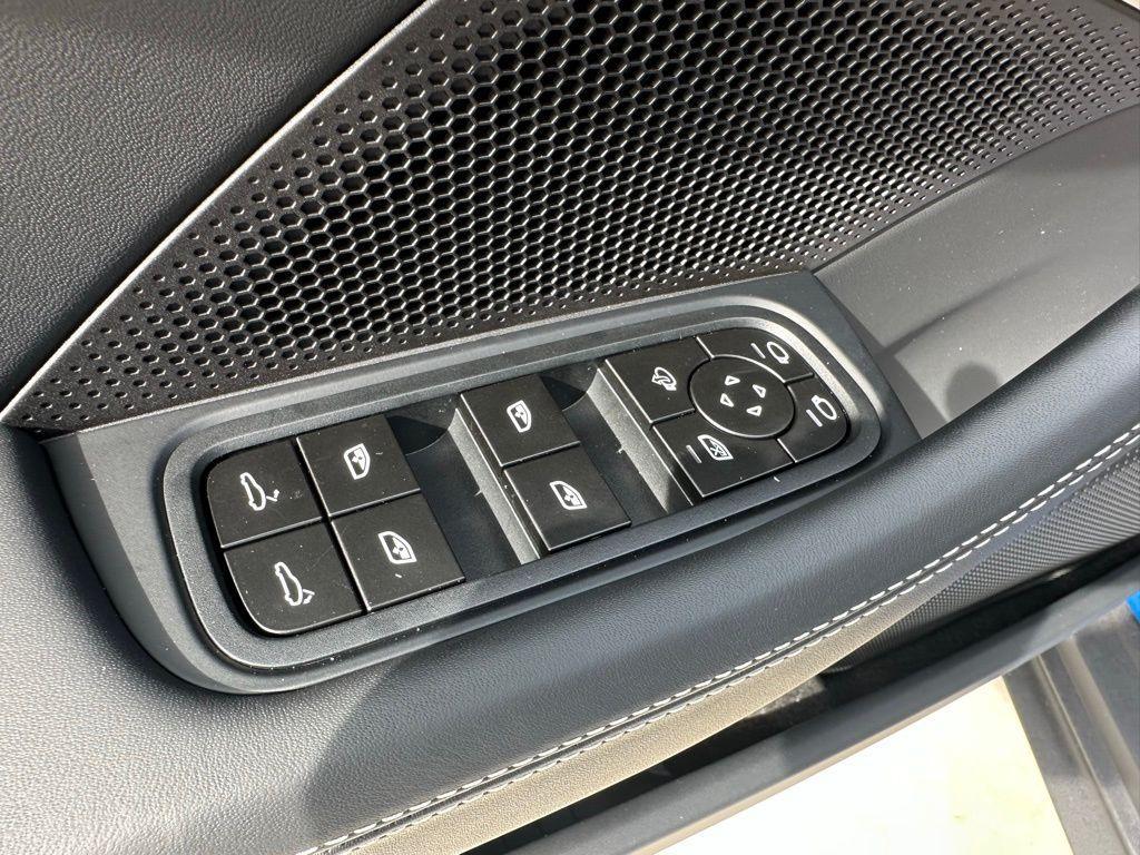 new 2026 Porsche Panamera car, priced at $137,570