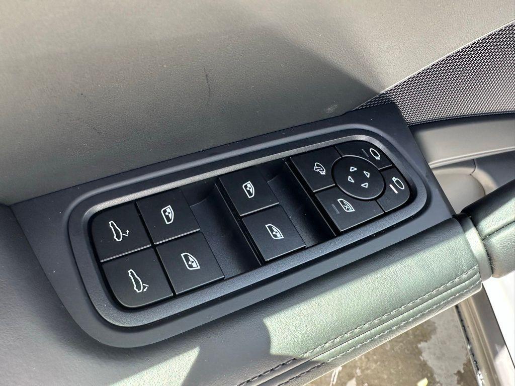 used 2025 Porsche Cayenne car, priced at $94,999