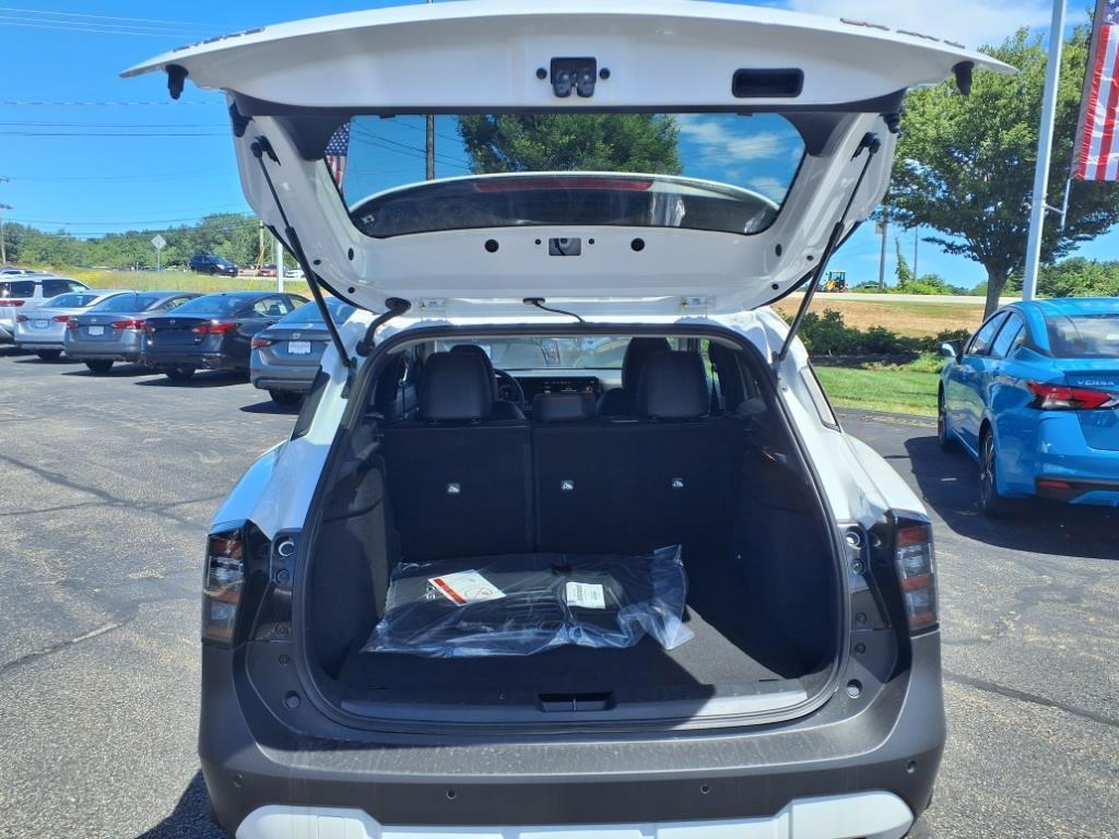 new 2025 Nissan Kicks car, priced at $26,367