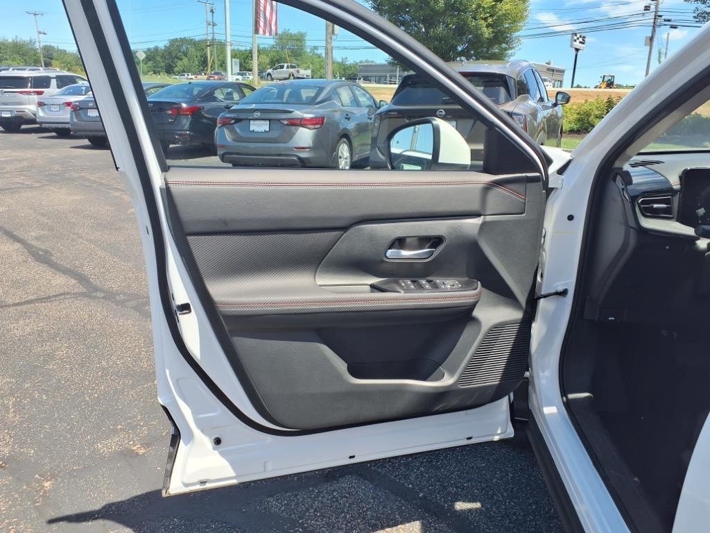 new 2025 Nissan Kicks car, priced at $26,367