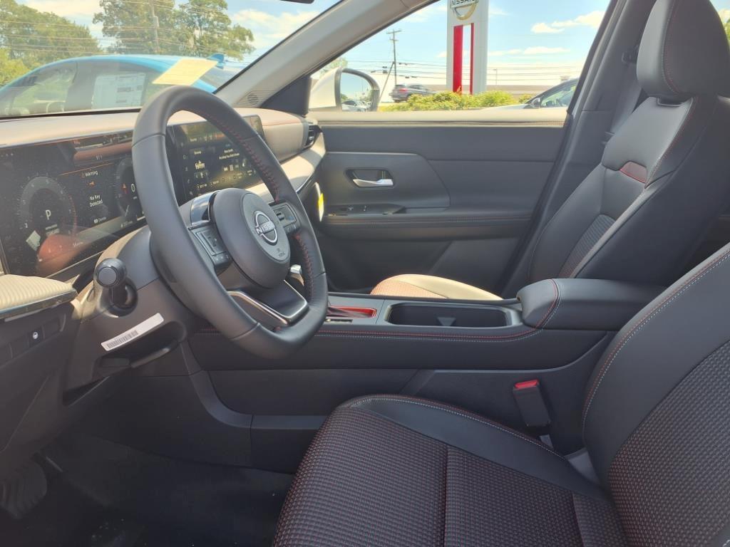 new 2025 Nissan Kicks car, priced at $26,367