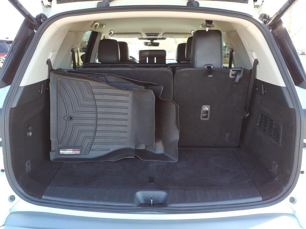 used 2024 Nissan Pathfinder car, priced at $33,400