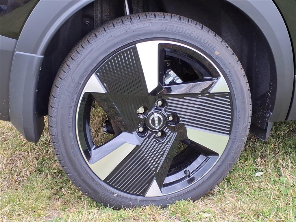 new 2026 Nissan Kicks car, priced at $29,604