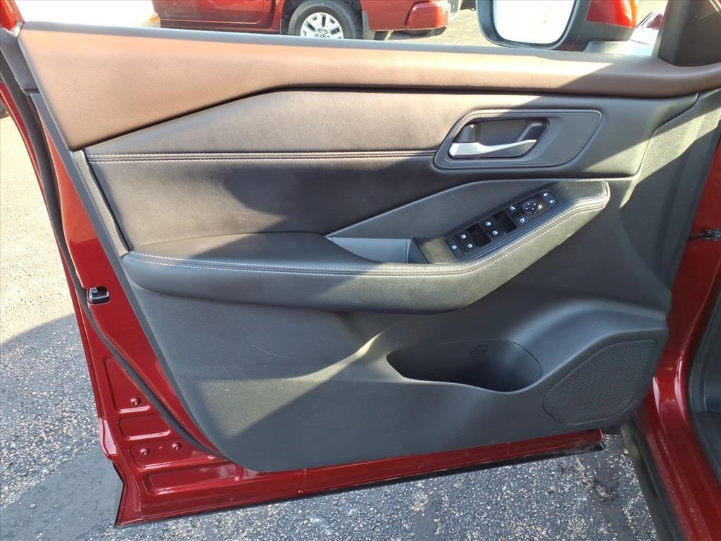 2022 Scarlet Ember Nissan Rogue