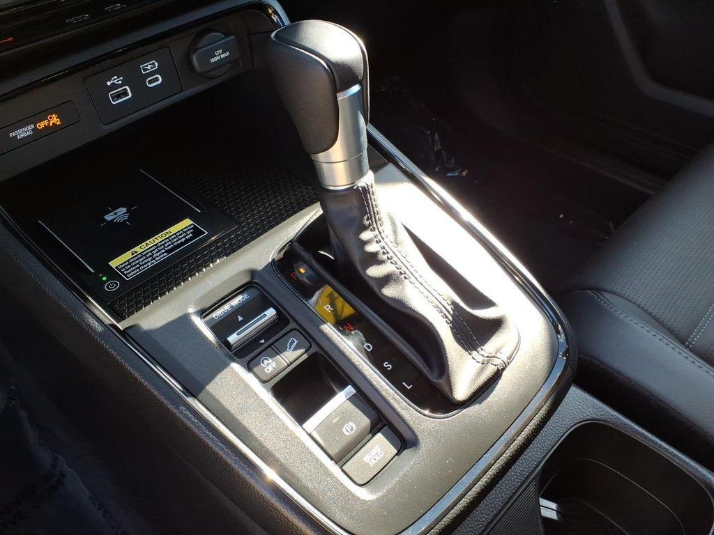 used 2024 Honda CR-V car, priced at $30,692