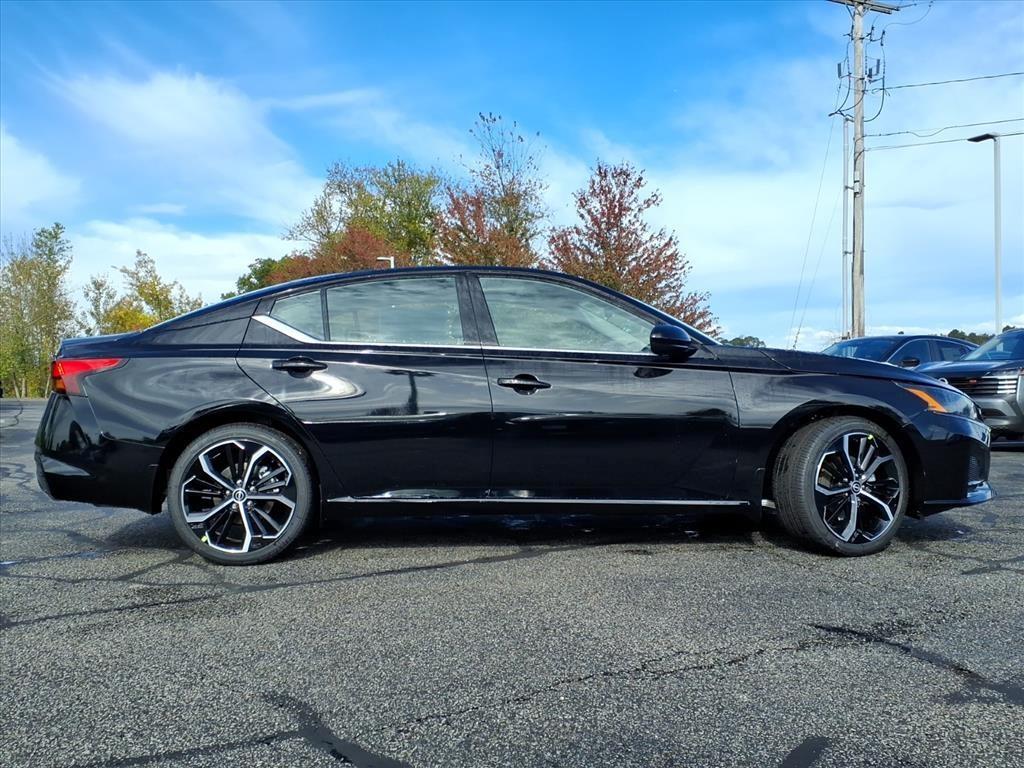 new 2025 Nissan Altima car, priced at $29,574