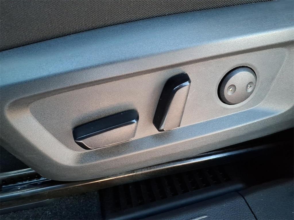 used 2022 Nissan Rogue car, priced at $21,866