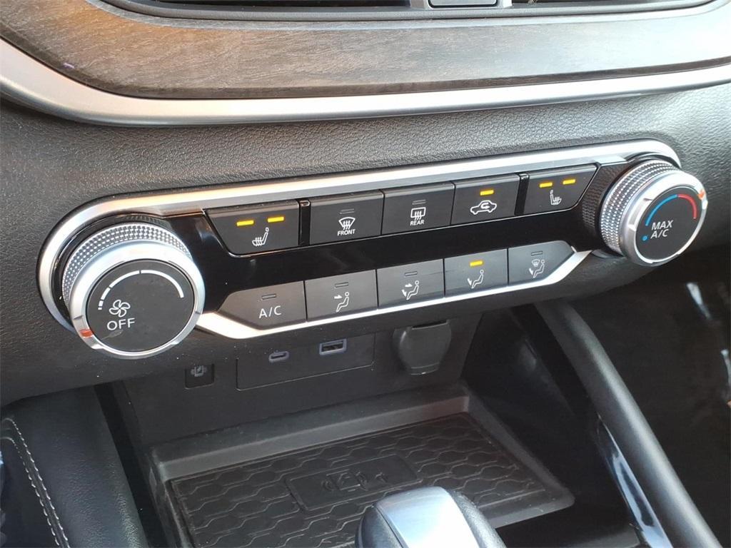 used 2023 Nissan Altima car, priced at $19,552