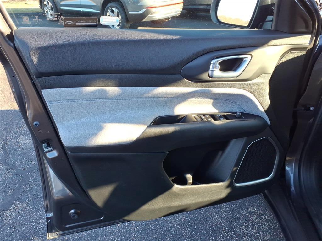 used 2022 Jeep Compass car, priced at $18,065