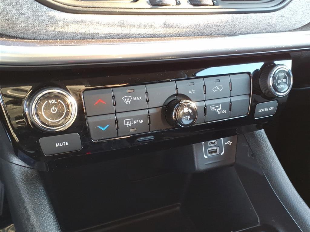 used 2022 Jeep Compass car, priced at $18,065