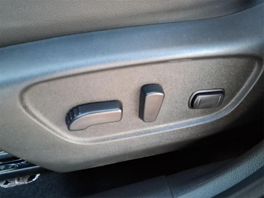 used 2020 Nissan Rogue car, priced at $19,105