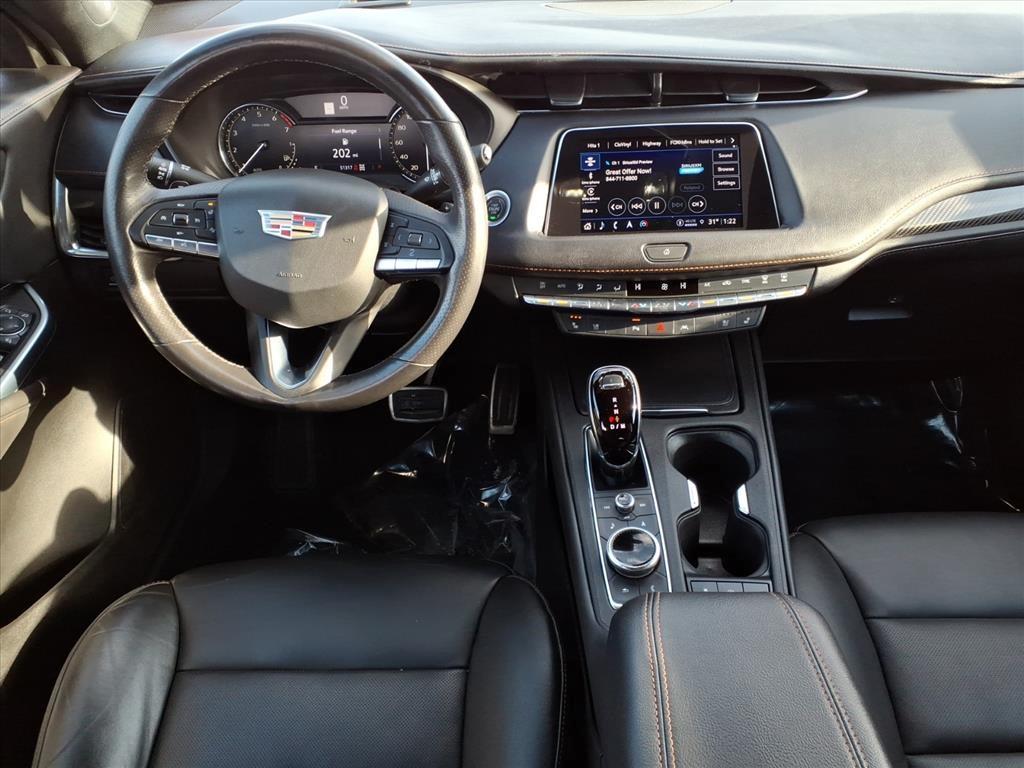 used 2023 Cadillac XT4 car, priced at $24,370