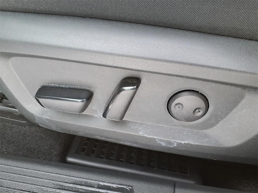 used 2023 Nissan Rogue car, priced at $23,126