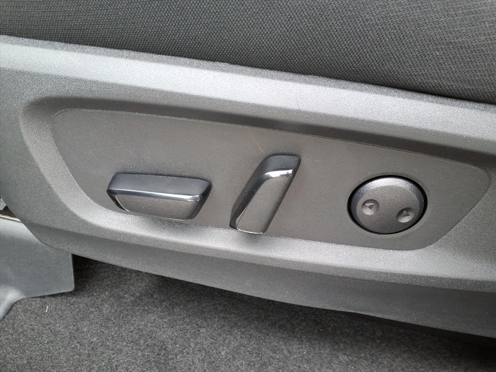 new 2025 Nissan Pathfinder car, priced at $38,260