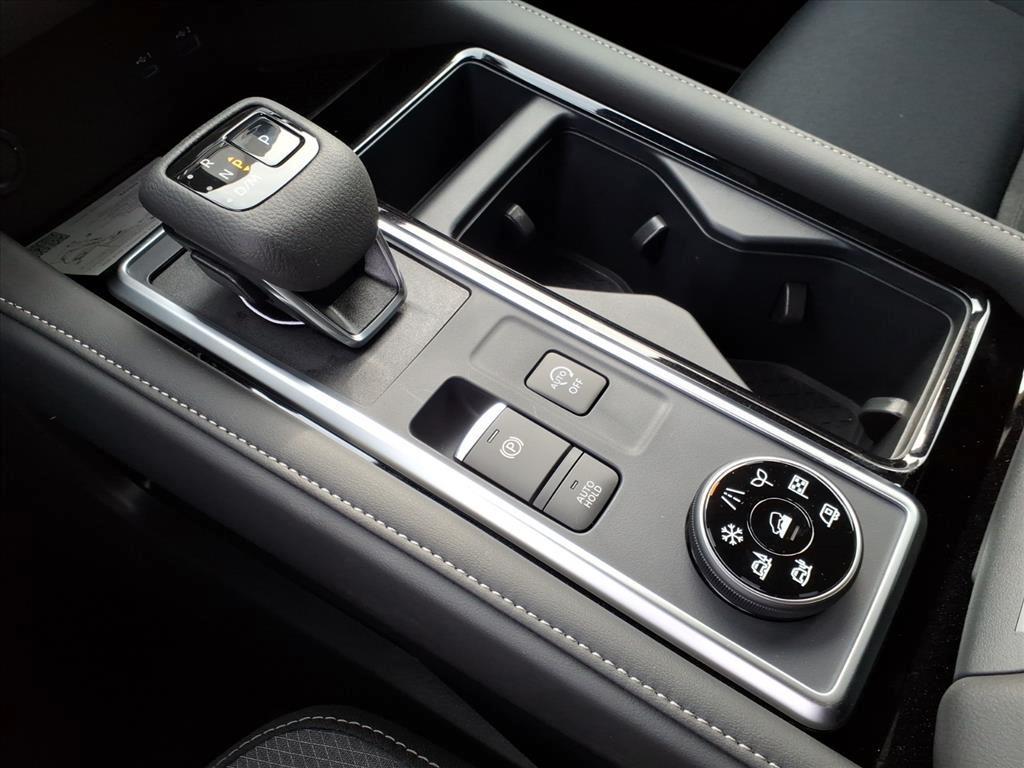 new 2025 Nissan Pathfinder car, priced at $38,260