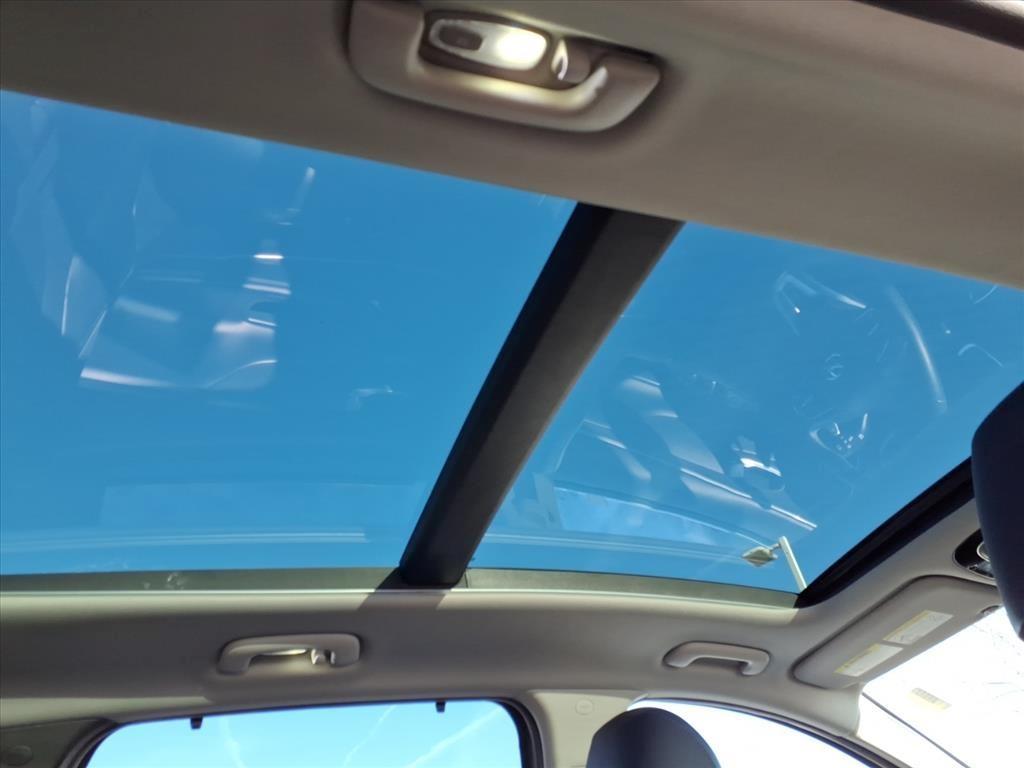 used 2021 Hyundai Santa Fe car, priced at $18,560