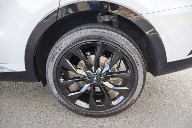 used 2023 Kia Sorento car, priced at $30,295