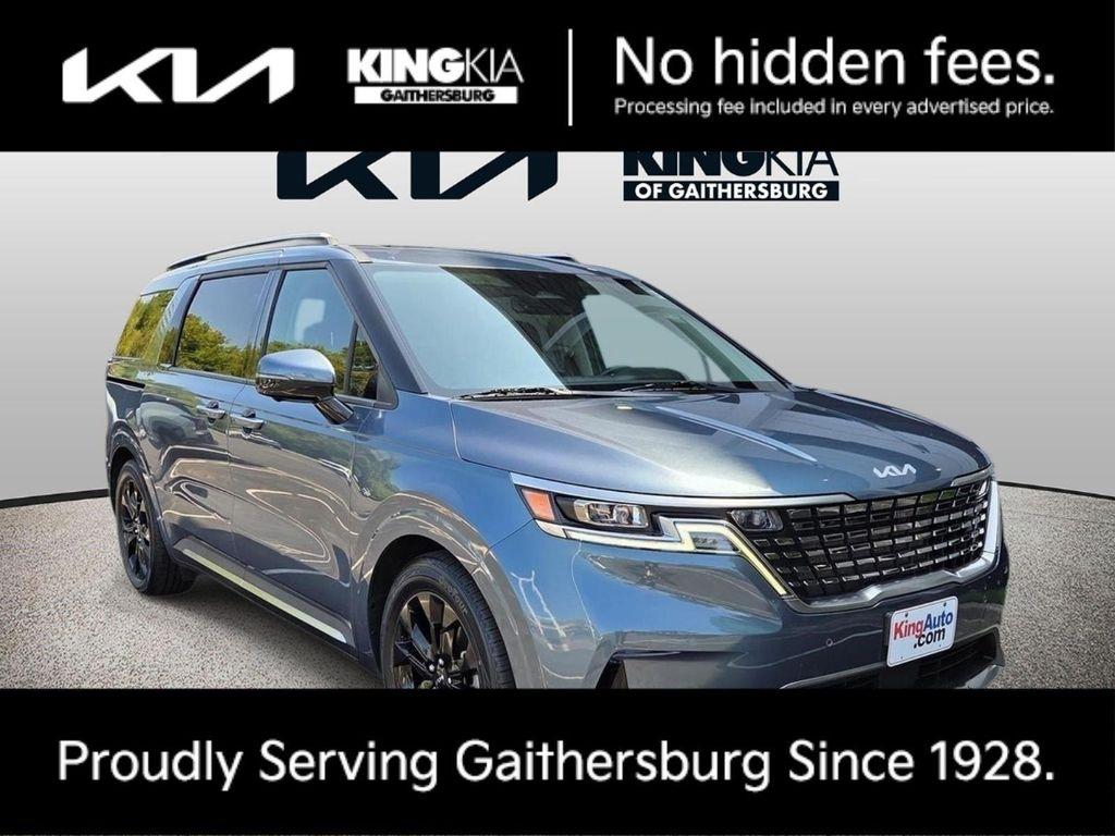 used 2024 Kia Carnival car, priced at $38,300