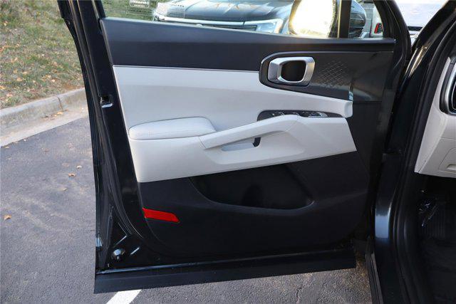 used 2025 Kia Sorento car, priced at $31,500