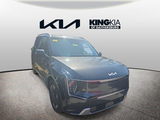 used 2024 Kia EV9 car, priced at $43,700