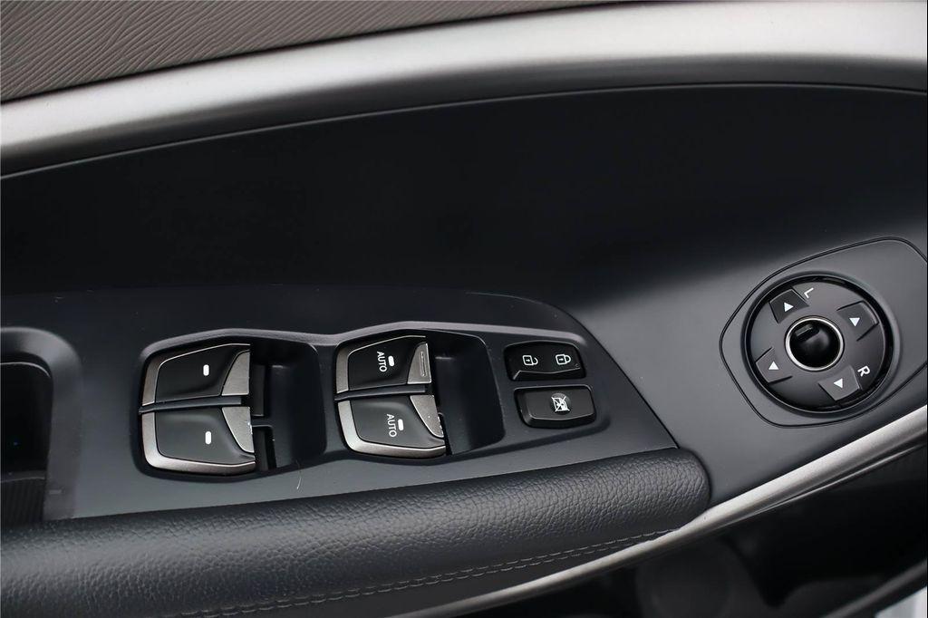 used 2018 Hyundai Santa Fe Sport car, priced at $15,500