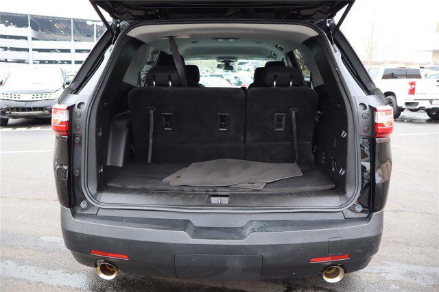 used 2021 Chevrolet Traverse car, priced at $18,800