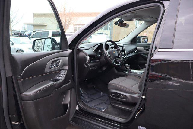 used 2021 Chevrolet Traverse car, priced at $18,800