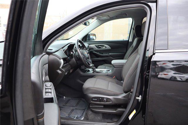 used 2021 Chevrolet Traverse car, priced at $18,800