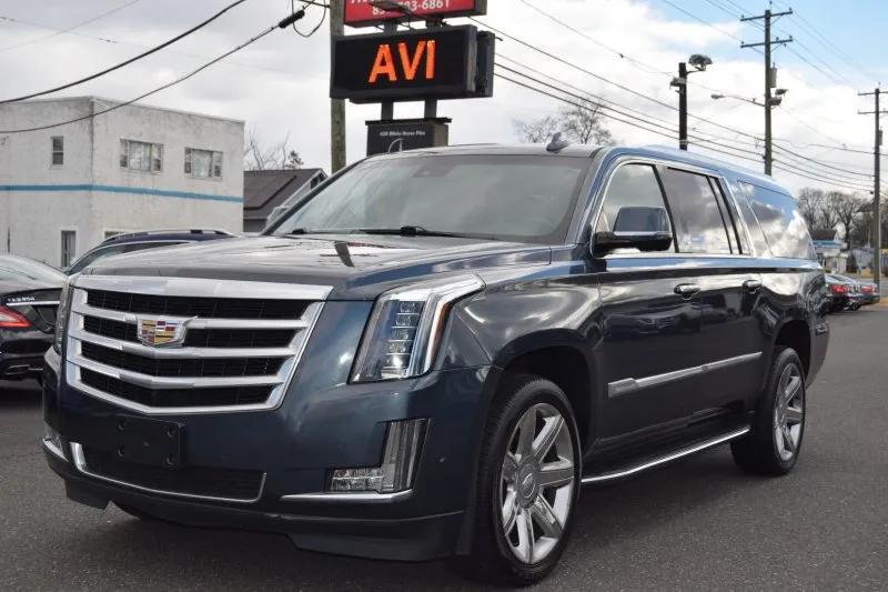 used 2019 Cadillac Escalade ESV car, priced at $30,998