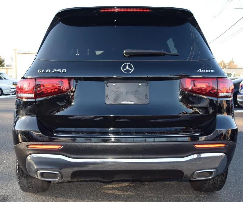 used 2022 Mercedes-Benz GLB 250 car, priced at $26,500