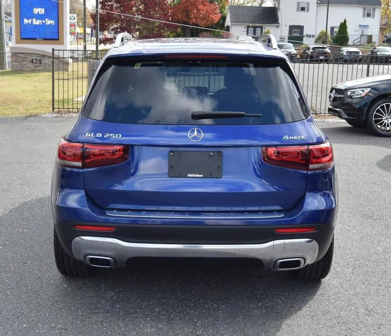 used 2021 Mercedes-Benz GLB 250 car, priced at $23,998