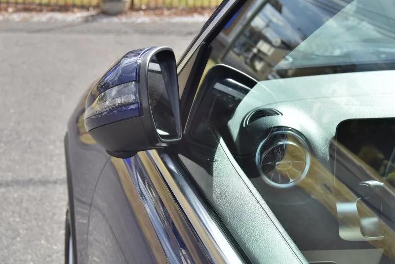 used 2021 Mercedes-Benz GLB 250 car, priced at $23,998